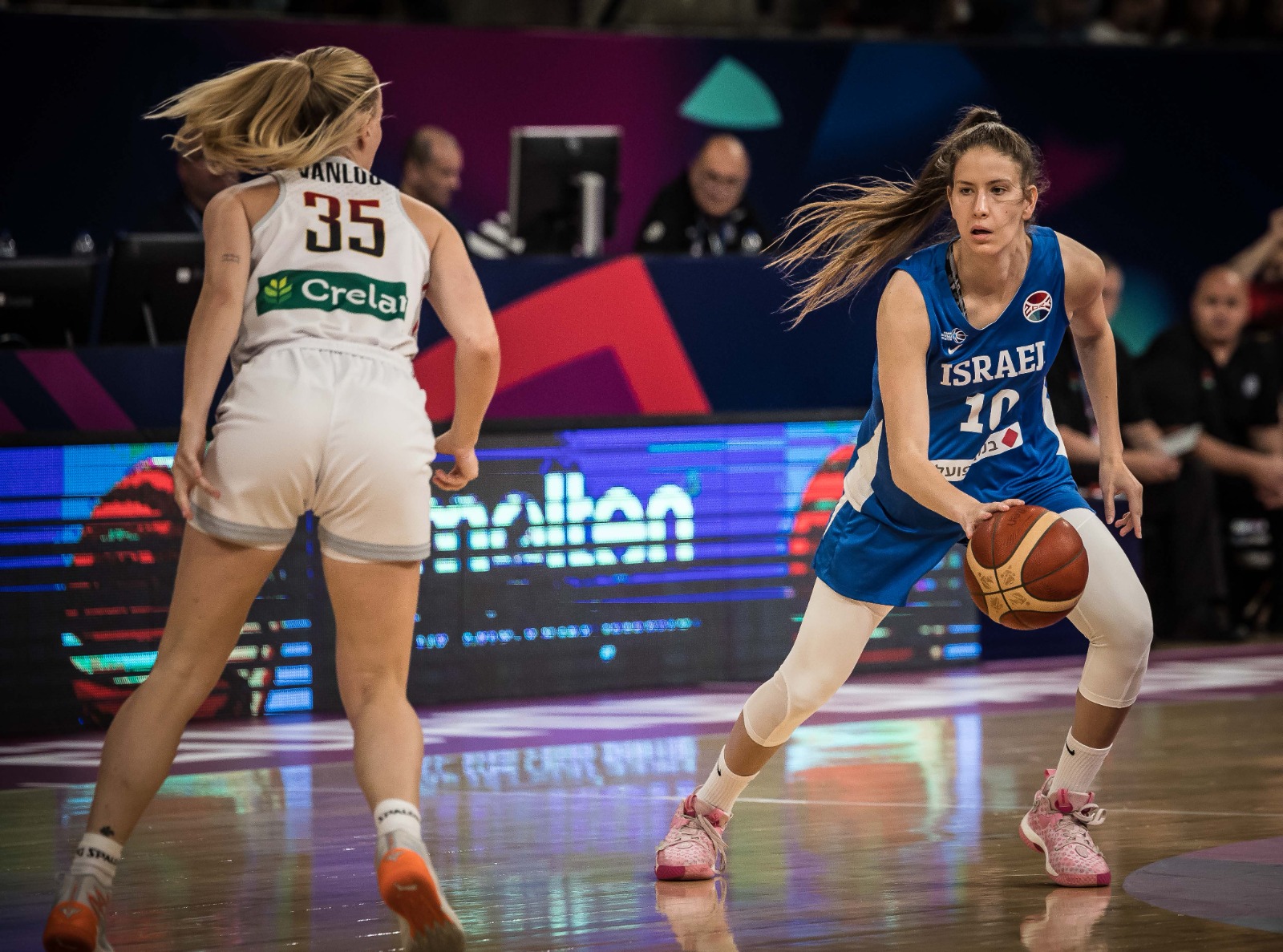 ירדן גרזון במדי נבחרת ישראל בכדורסל מול בלגיה ביורובאסקט נשים 2023 (צילום: איגוד הכדורסל בישראל)