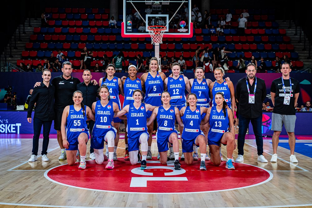 נבחרת ישראל בכדורסל מול בלגיה ביורובאסקט נשים 2023 (צילום: fiba)