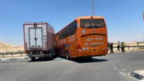 זירת תאונת הדרכים בצומת טללים (צילום: שלום דנוף, מטה המאבק בכביש 40)