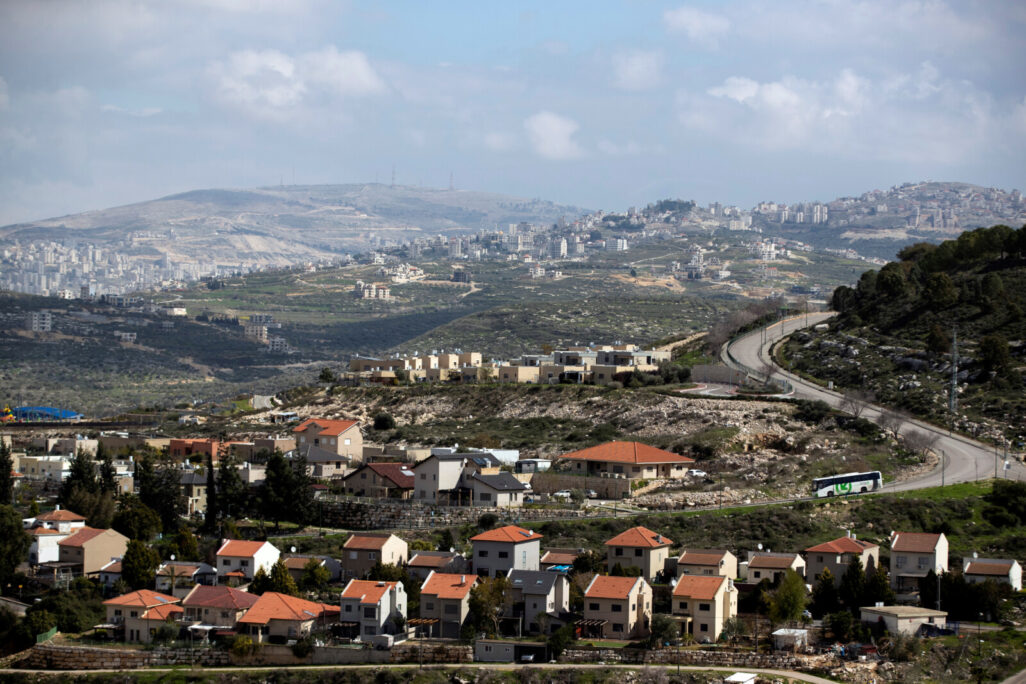מבט אווירי על היישוב קדומים שבשומרון (צילום: רונן זבולון / רויטרס)