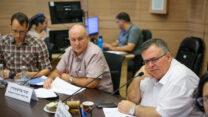 דיון בוועדת הכלכלה על ייצור חשמל מאנרגיה מתחדשת (צילום: דוברות הכנסת, נועם מושקוביץ)