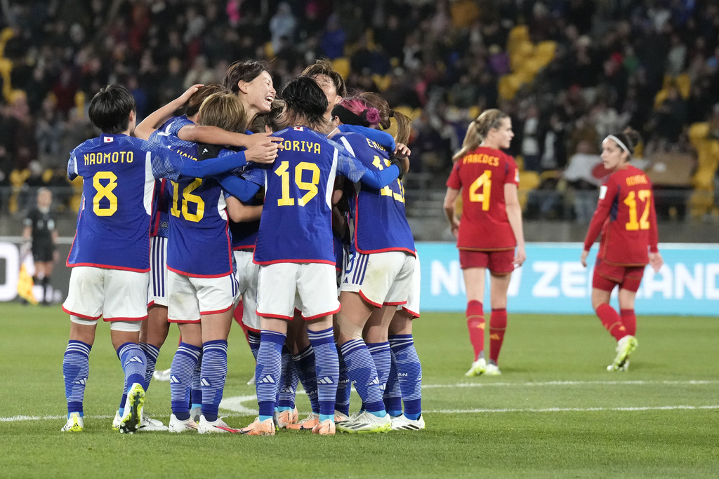 נבחרת יפן חוגגת את השער הרביעי מול ספרד, בשלב הבתים של מונדיאל נשים 2023 (צילום: AP/John Cowpland)