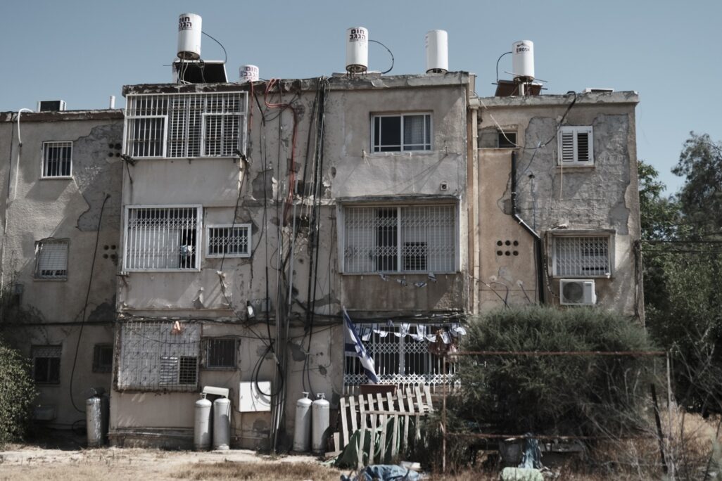 בניין דירות בשכונה ג' בבאר שבע (צילום: דוד טברסקי)