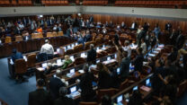 דיון במליאת הכנסת לקראת הצבעה בקריאה ראשונה על ביטול עילת הסבירות (צילום ארכיון: יונתן זינדל / פלאש 90)