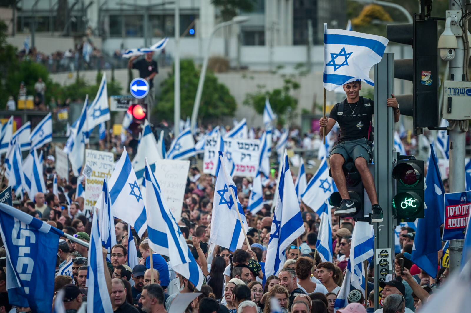 הפגנת תמיכה ברפורמה המשפטית בתל אביב (צילום: אבשלום ששוני, פלאש90)