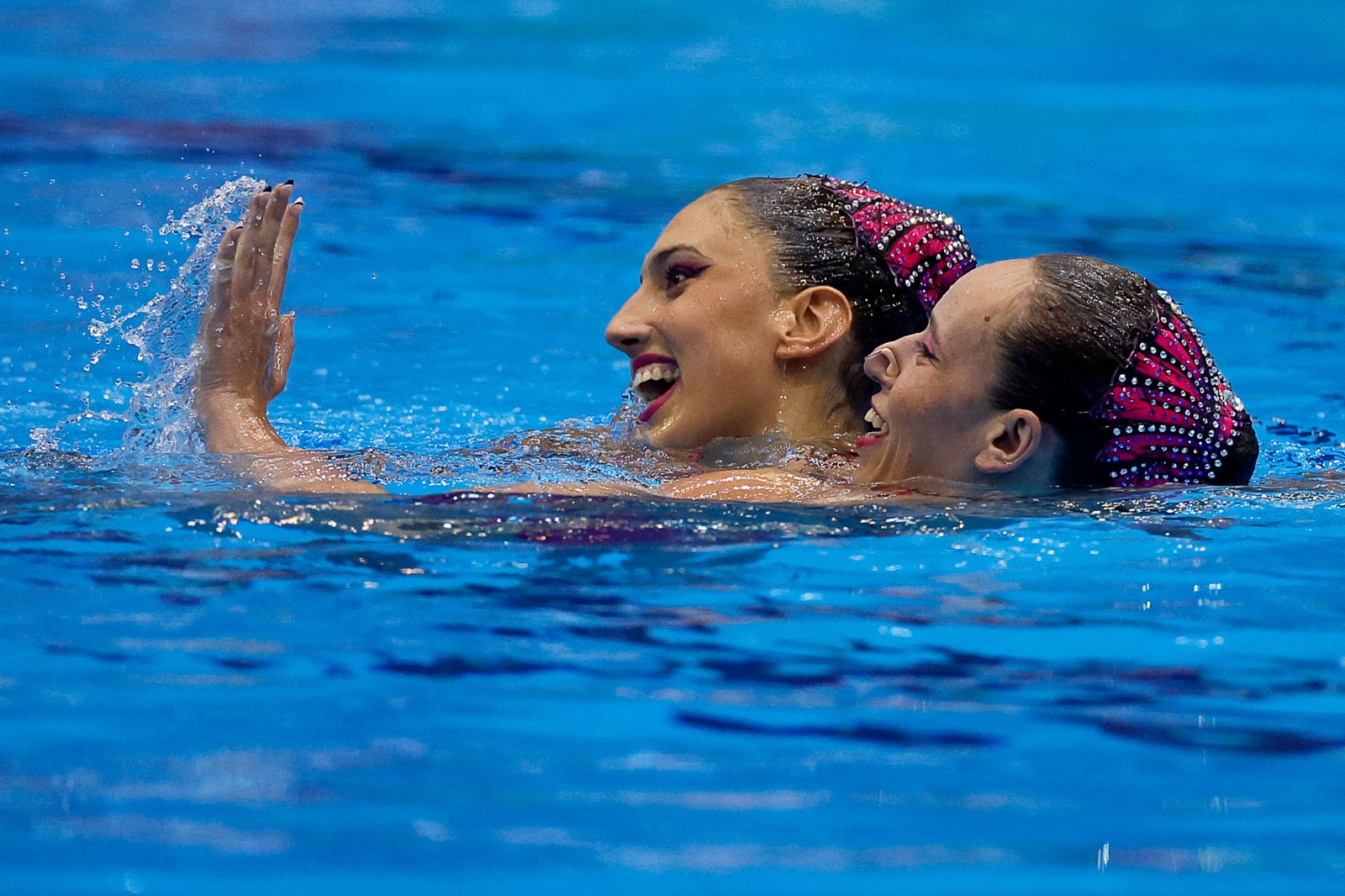 הצמד שלי בובריצקי ואריאל נשיא, מקום רביעי באליפות העולם בשחייה אמנותית (צילום: סימונה קסטרווילארי, איגוד השחייה)