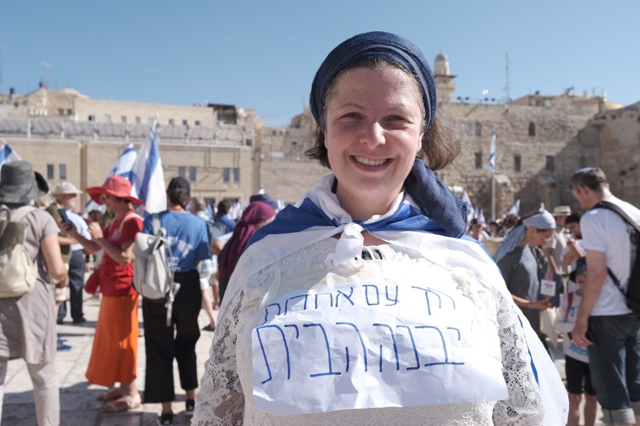 טובית שלומי, תושבת ירושלים שהגיעה לתפילה בכותל (צילום: דבר)