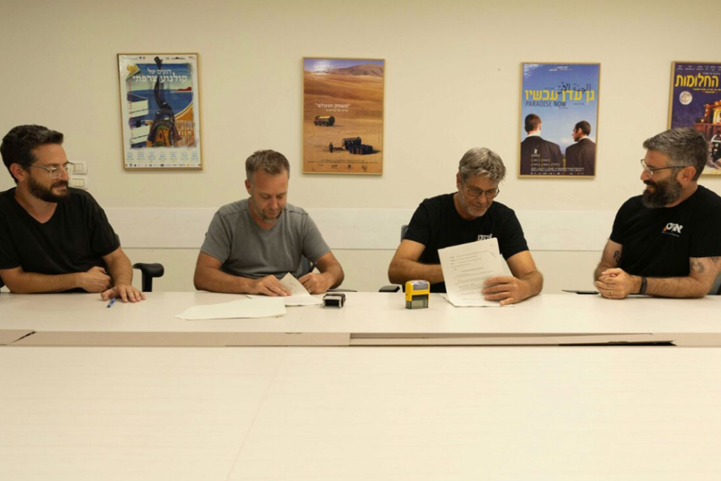חתימת הסכם באיגוד עובדות ועובדי הקולנוע והטלוויזיה (צילום: אקט)