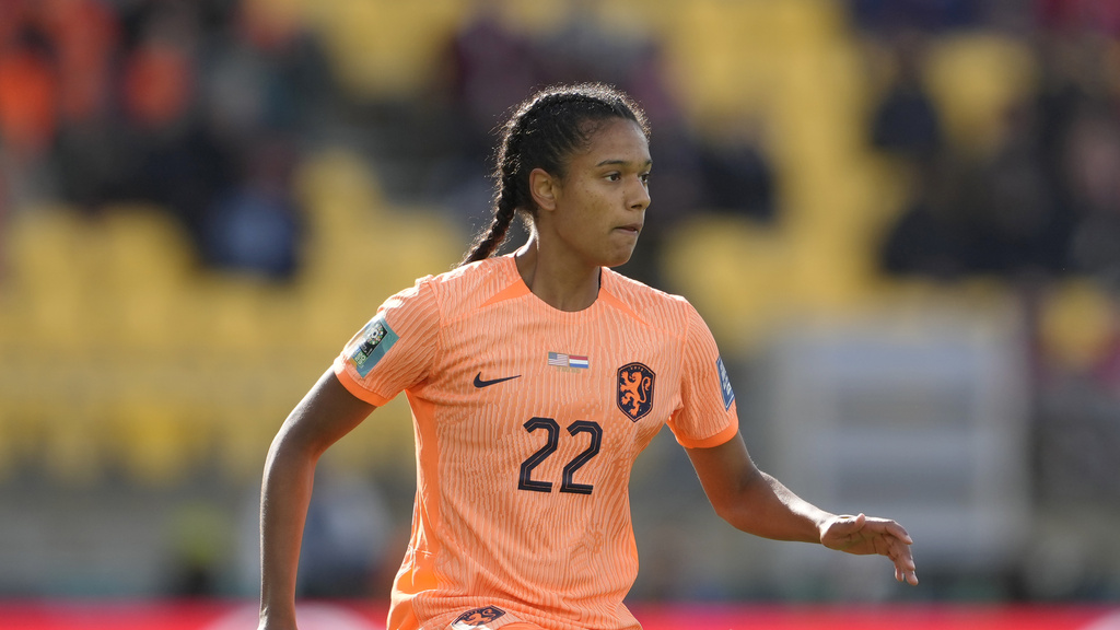 אסמה ברוגטס מנבחרת הולנד מול ארצות הברית, בשלב הבתים של מונדיאל נשים 2023 (צילום: AP/John Cowpland)