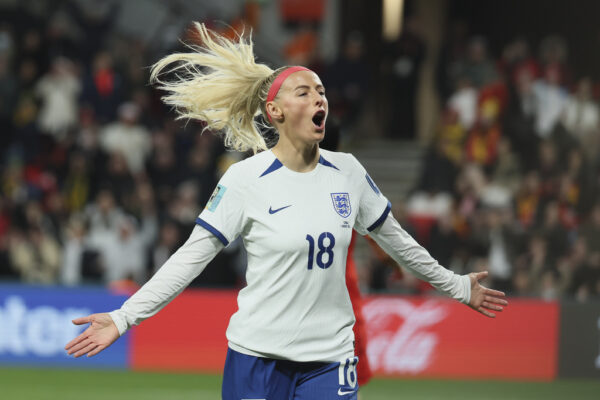 קלואי קלי מנבחרת אנגליה חוגגת שער מול סין, בשלב הבתים של מונדיאל נשים 2023 (צילום: AP photo/James Elsby)