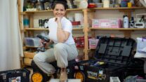 Karin Kakun Hakuki, a handywoman who teaches women to make repairs themselves. (Photo: Michal Teitelbaum)