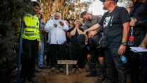 הלוויתו של הסייר חן אמיר שנרצח בפיגוע בתל אביב (צילום: חיים גולדברג, פלאש90)