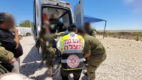 תאונת עבודה במועצה אזורית רמת נגב (צילום: דוברות הצלה)