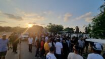 הלווייתם של שי סיילאס ניגרקר ובנו אביעד ניר, נרצחי הפיגוע בחווארה (צילום: יצחק צרפתי)