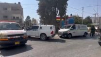 אמבולנסים בזירת הפיגוע במכון שטיפת רכב סמוך לחווארה בשומרון (צילוםף מגן דוד אדום)