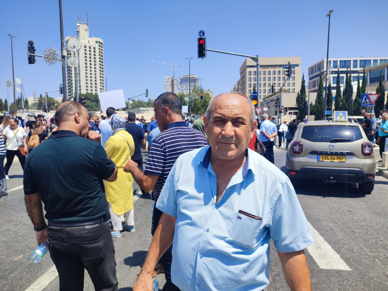 ابراهيم مواسي في مظاهرة السلطات المحلية العربية في القدس (تصوير: يانيف شارون)
