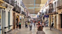 שדרת קניות ברחוב בספרד (צילום: אור גואטה)