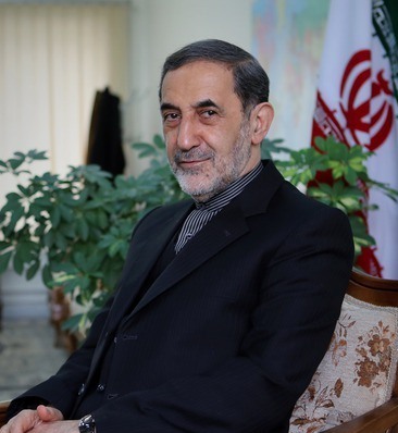 עלי אכבר וליאתי, יועצו של מנהיג איראן עלי ח'אמנאי (צילום: ויקימדיה קומונס /Khamenei.ir)