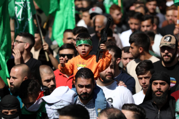 מצעד תמיכה בחמאס בעיר חברון , ה-13 באוקטובר (צילום: וויסם השלמון \ פלאש90)