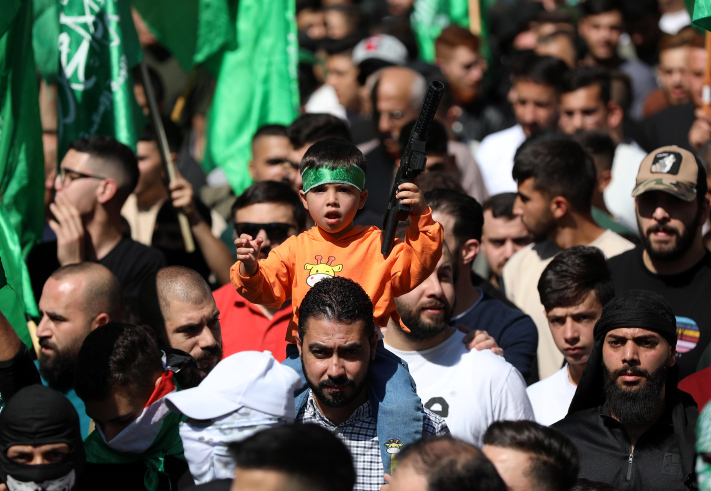 מצעד תמיכה בחמאס בעיר חברון , ב-13 באוקטובר (צילום: וויסם השלמון \ פלאש90)