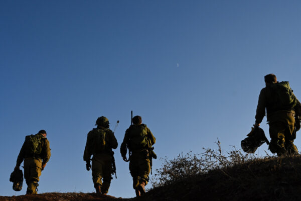 חיילי מילואים בגבול ישראל ועזה (צילום: מיכאל גלעדי/פלאש90)