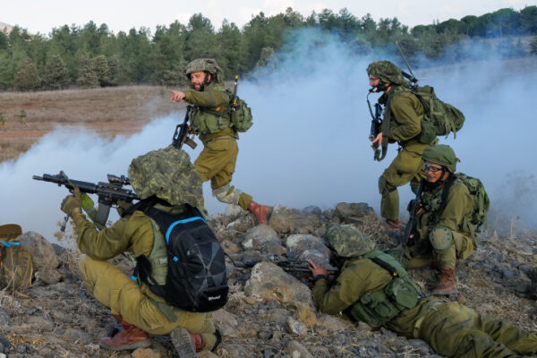 חיילי מילואים בגבול ישראל ועזה (צילום ארכיון: מיכאל גלעדי/פלאש90)