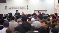 הלווייתו של החייל בנימין לב, שנהרג ביום השני למלחמת "חרבות ברזל" (צילום: אור גואטה)