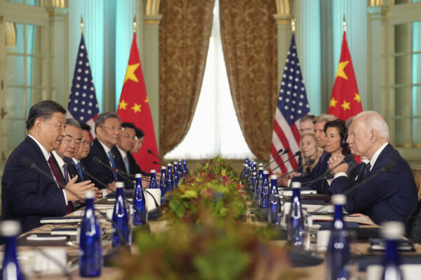 פגישת נשיא ארה&quot;ב ג'ו ביידן ונשיא סין שי ג'יפינג (צילום: Doug Mills/The New York Times via AP, Pool)