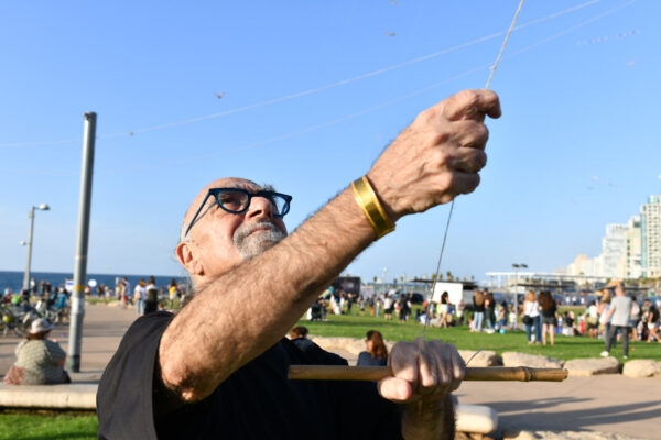 גם השף ישראל אהרוני הגיע לתמוך (צילום: יונתן בלום)