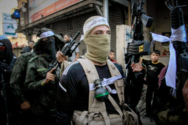 פעילים בגדוד חללי אל-אקצא במצעד בשכם בספטמבר 2023 (צילום: נאסר אישתייה/פלאש 90)