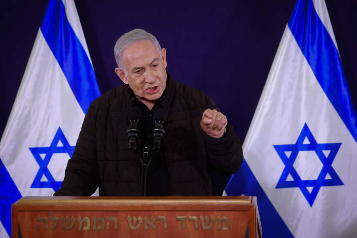 ראש הממשלה בנימין נתניהו במסיבת עיתונאים של קבינט המלחמה המצומצם (צילום מארק ישראל סלם/POOL) ראש הממשלה בנימין נתניהו במסיבת עיתונאים של קבינט המלחמה המצומצם (צילום מארק ישראל סלם/POOL)