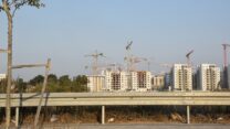בנייה של שכונה במזרח אשקלון (צילום: הדס יום טוב)