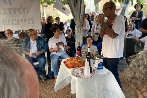קבלת שבת של קיבוץ ניר עוז (צילום: יהל פרג')