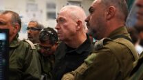 שר הביטחון גלנט בהערכת מצב בשב״כ (צילום: אריאל חרמוני, משרד הביטחון)
