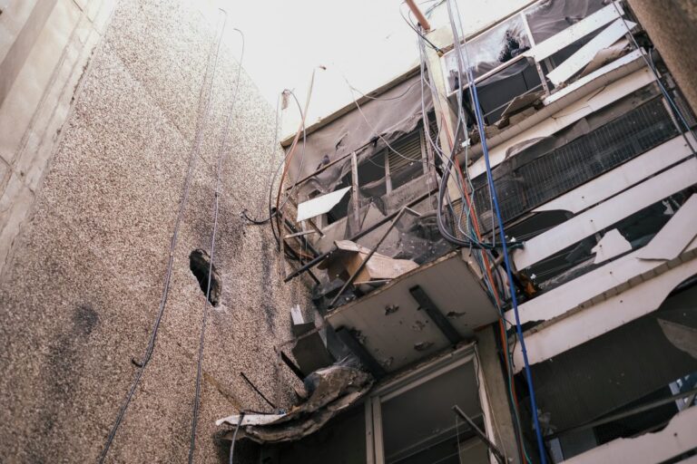 ביתה של ריבה גדאייב שנפגע ב-7 באוקטובר (צילום: דוד טברסקי)