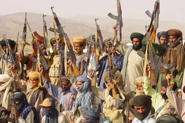 חמושים בלוצ'ים בפקיסטן (צילום: רויטרס)