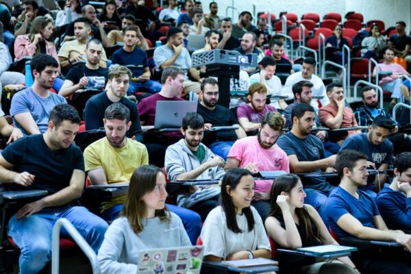 סטודנטים ביום הראשון ללימודים באוניברסיטת בן גוריון (צילום: דני מכליס)