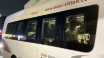 שחרור העובדים התאילנדים מבית החולים (צילום: יהל פרג')