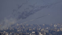ירי רקטות מעזה (צילום: AP Photo/Ariel Schalit)