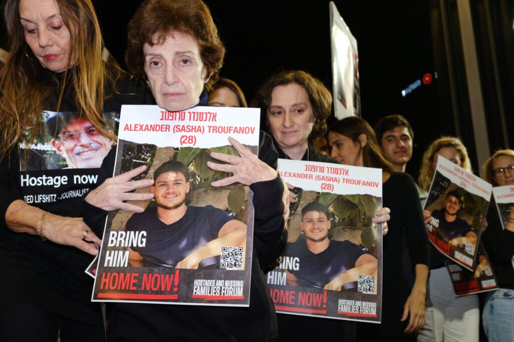 ילנה טרופנוב (מימין) ואירנה טאטי (צילום: אלדמע מילשטיין) ילנה טרופנוב (מימין) ואירנה טאטי (צילום: אלדמע מילשטיין)