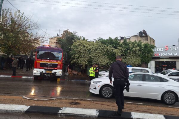 השריפה בכפר קאסם (צילום: כבאות והצלה)