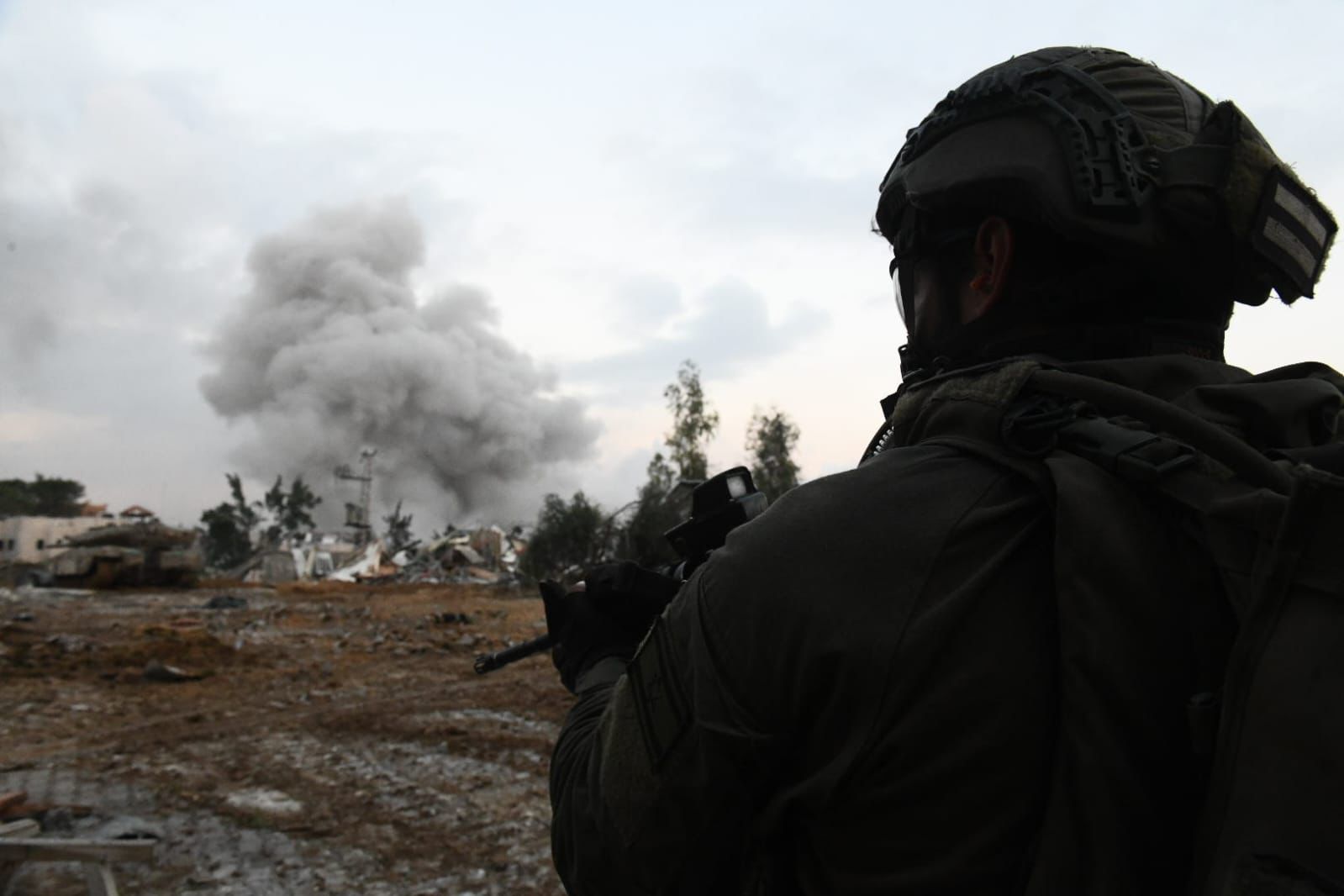חיילי צה&quot;ל בפעולה להשמדת מפקדת גדוד שג'עיה של חמאס (צילום: דובר צה&quot;ל)