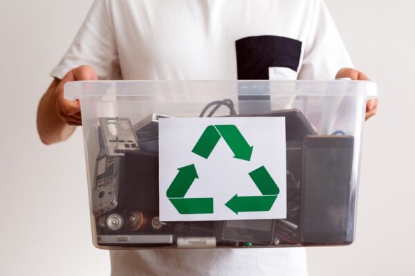 מחזור פסולת אלקטרונית (צילום אילוסטרציה: Shutterstock)