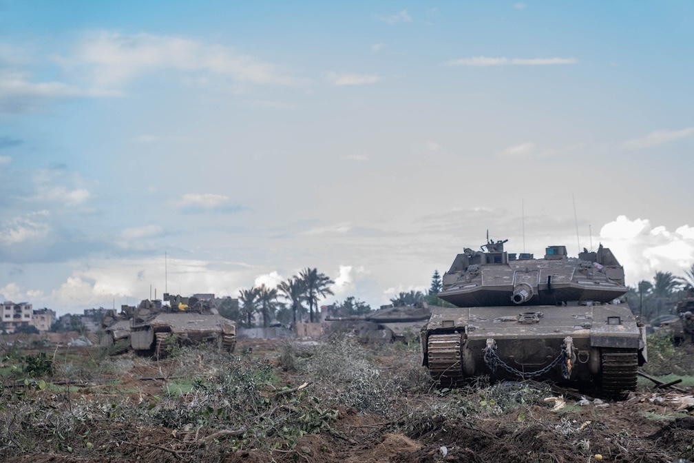 לוחמי צה״ל פועלים במרחב חאן יונס בדרום רצועת עזה (צילום: דובר צה״ל) לוחמי צה״ל פועלים במרחב חאן יונס בדרום רצועת עזה (צילום: דובר צה״ל)