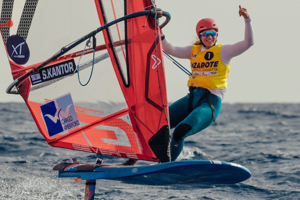 גולשת הרוח שרון קנטור בגביע העולם (צילום: sailing energy)