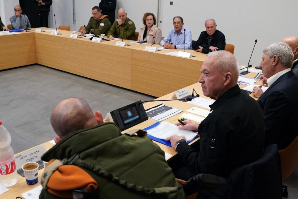 שר הביטחון (צילום: אריאל חרמוני, משרד הביטחון) שר הביטחון (צילום: אריאל חרמוני, משרד הביטחון)