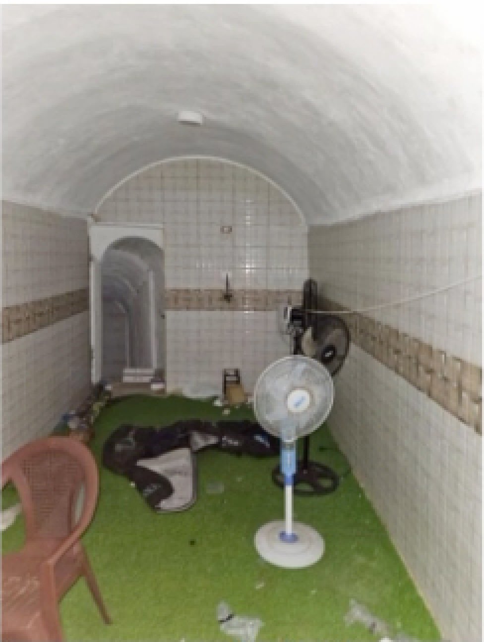 מנהרה שבה הוחזקו החטופים בעזה (צילום: דובר צה"ל)