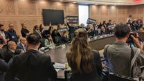 משפחות החטופים מוחות בוועדת הכספים (צילום: מתוך אתר הכנסת)