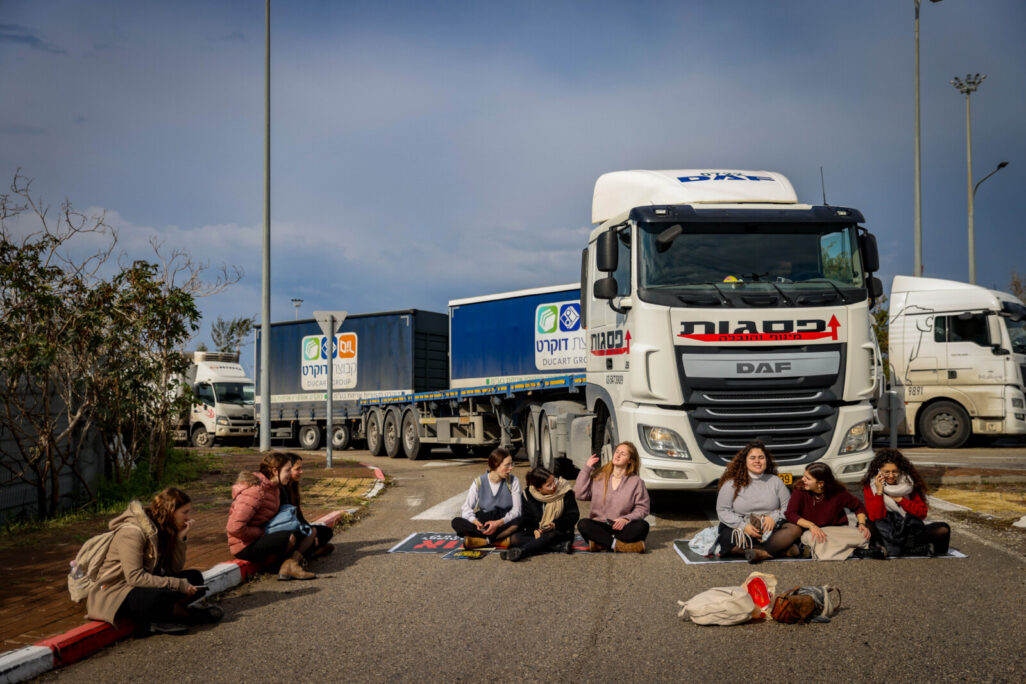 חסימת משאיות סיוע הומניטרי בנמל אשדוד (צילום: חיים גולדברג)