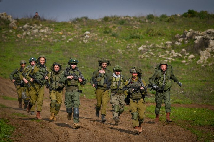 חיילי נח"ל בתרגיל בגולן (צילום: דובר צה"ל)